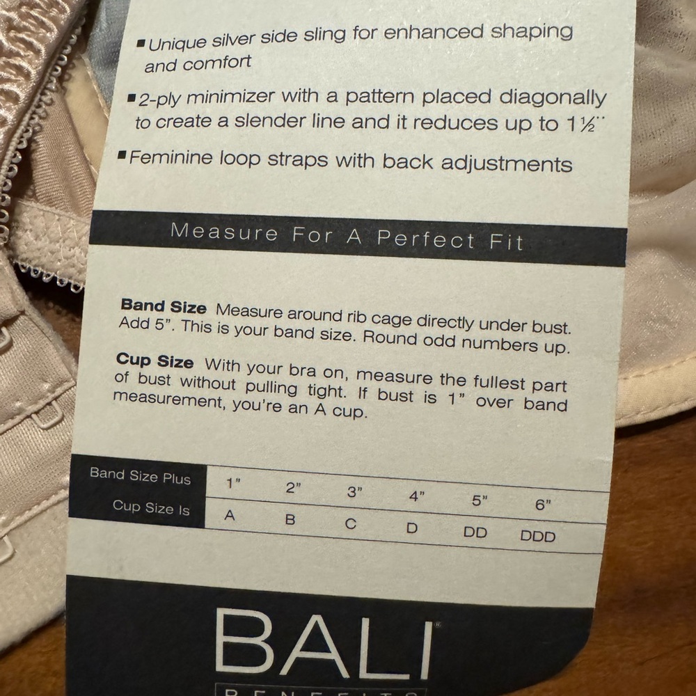 Bali Silver Lining Minimizer Bra in Cream, 40DDD, NWT - Picture 7 of 10